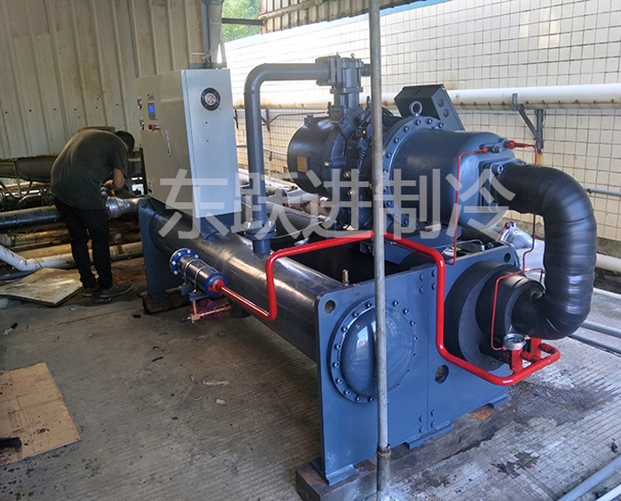 惠州惠陽(yáng)油墨砂磨機用水冷螺桿冰水機案例